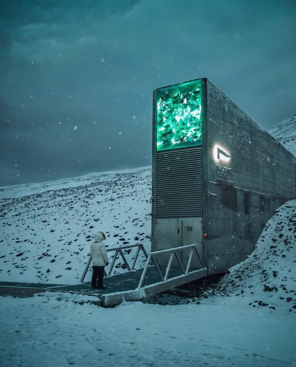 Cinematic Futuristic Winter Landscape - AI Prompt