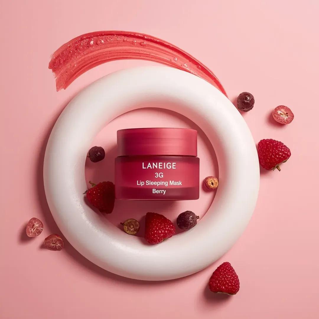 Commercial Cosmetic Product Photography Prompt