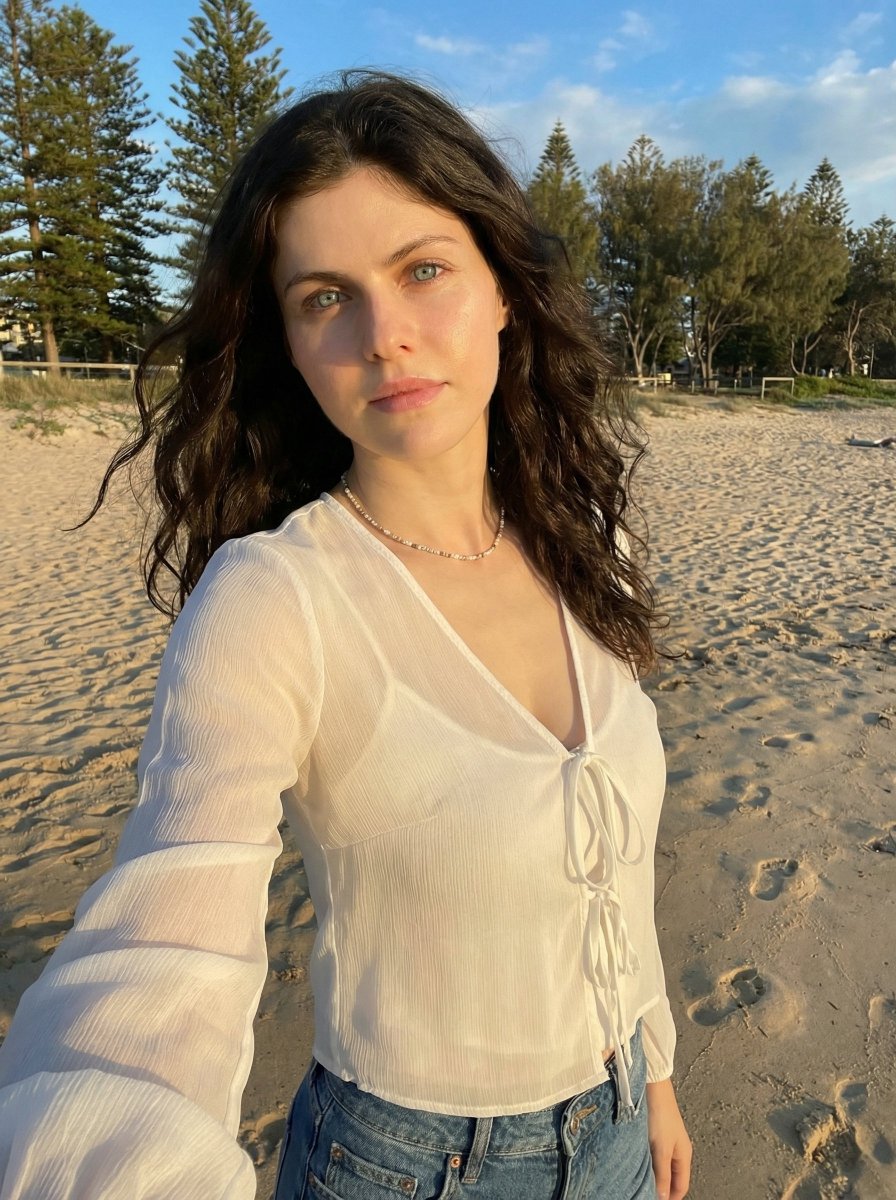 Preview image for Golden Hour Beach Selfie Prompt prompt