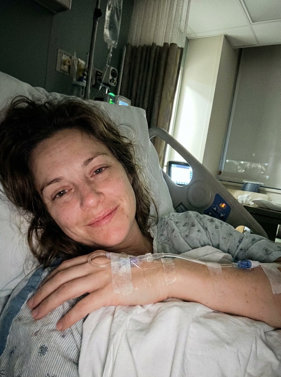 Intimate Hospital Bed Selfie Prompt - KI-Prompt