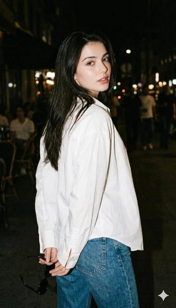 Preview image for Night street photography portrait prompt