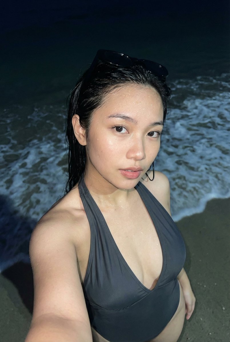 Preview image for Realistic Smartphone Flash Selfie at Night Beach prompt