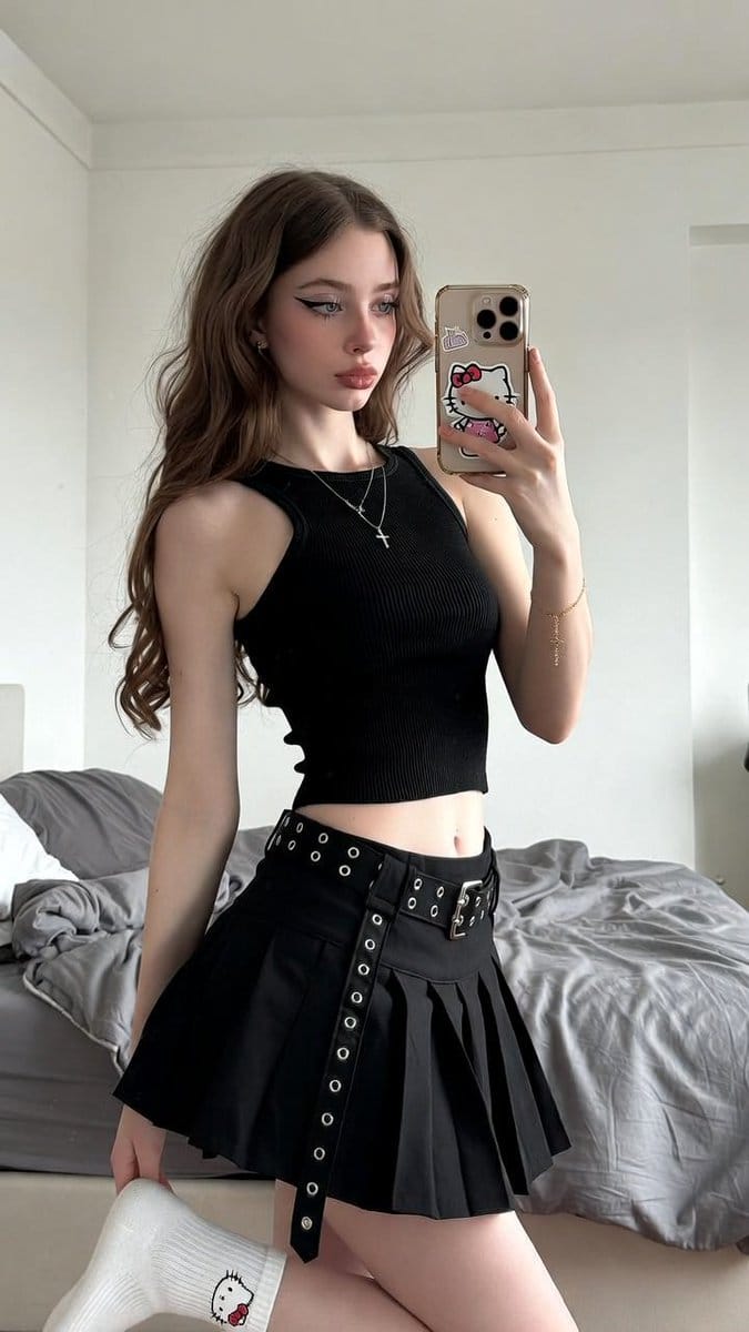 Soft Grunge E-Girl Mirror Selfie - AI提示詞