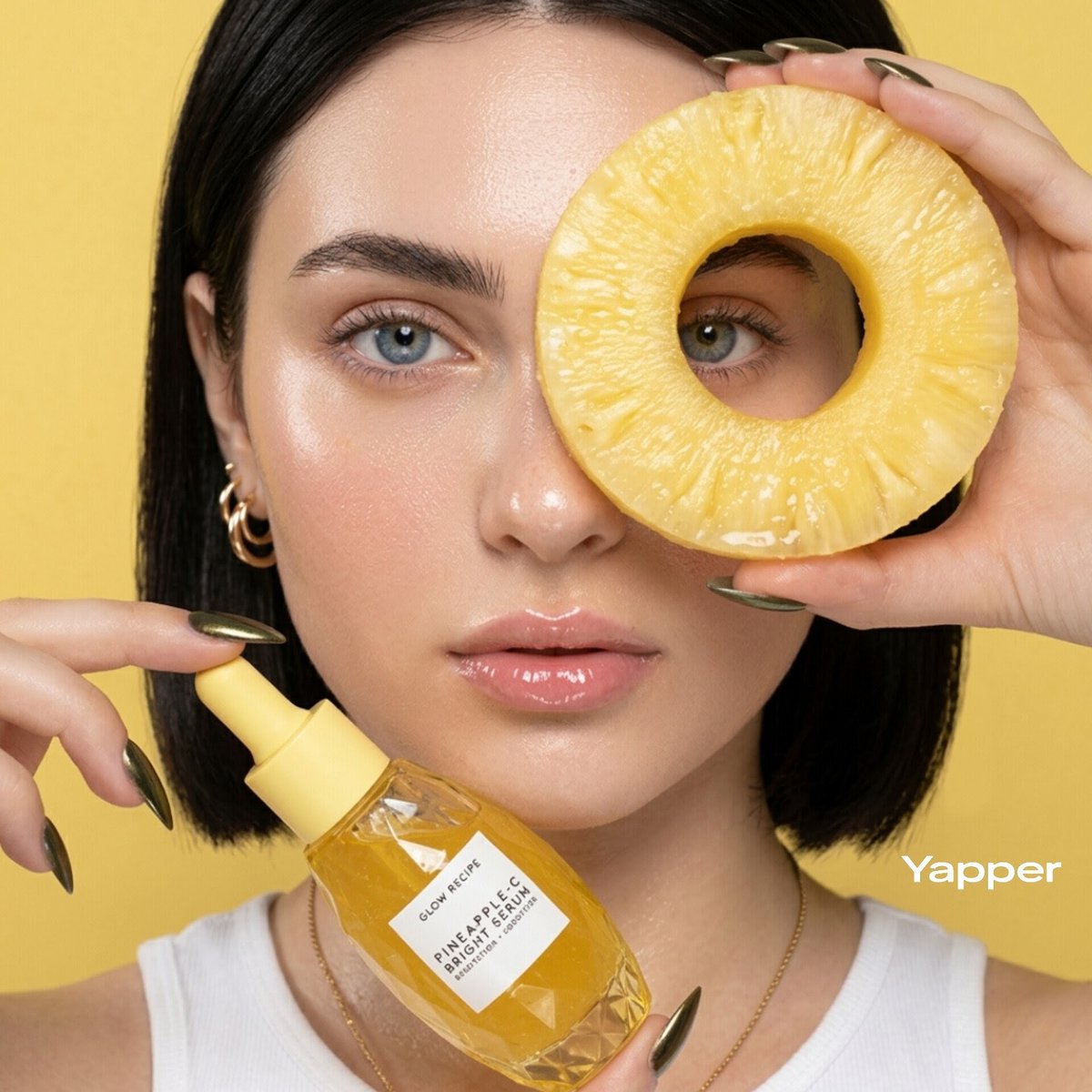 Preview image for Tropical Skincare Product Photography prompt